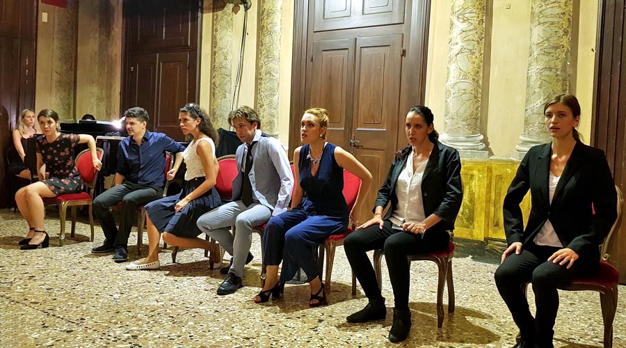 190903_Ro_03_FintaGiardiniera_facebook 190903_Ro_03_FintaGiardiniera_facebook