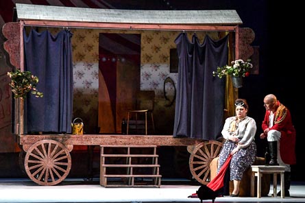 20250501_Li_04_Fastaff_Scena_445x296_phAndreaTrifilettiTeamBizzi 20250501_Li_04_Fastaff_Scena_445x296_phAndreaTrifilettiTeamBizzi