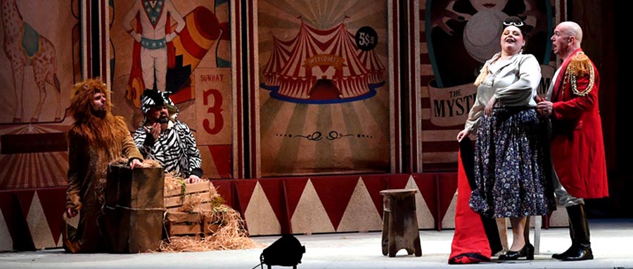 20250501_Li_05_Fastaff_Scena_900x383_phAndreaTrifilettiTeamBizzi 20250501_Li_05_Fastaff_Scena_900x383_phAndreaTrifilettiTeamBizzi