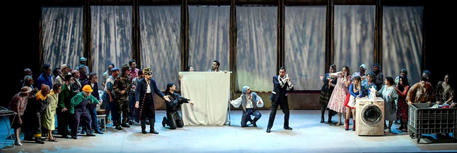 20250501_Li_06_Fastaff_Scena_900x302_phAndreaTrifilettiTeamBizzi 20250501_Li_06_Fastaff_Scena_900x302_phAndreaTrifilettiTeamBizzi