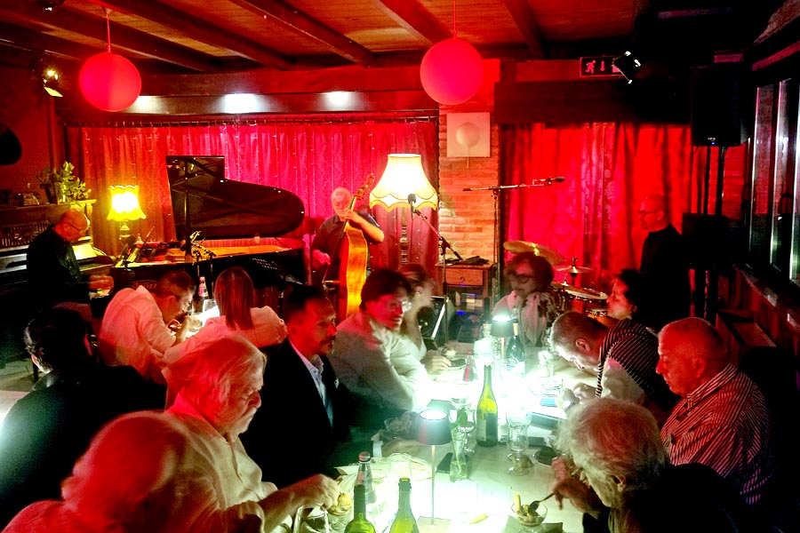 20250711_Vigarano_06_GruppoDei10_DadoMoroniTrio_Facebook 20250711_Vigarano_06_GruppoDei10_DadoMoroniTrio_Facebook