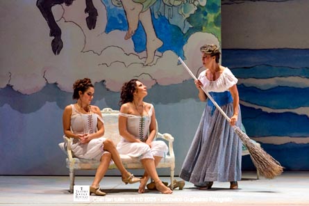 20251018_Ro_04_CosiFanTutte_FrancescaDiSauroIrinaLunguPaolaGardina_phFedericoGuglielmo 20251018_Ro_04_CosiFanTutte_FrancescaDiSauroIrinaLunguPaolaGardina_phFedericoGuglielmo