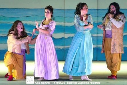 20251018_Ro_05_CosiFanTutte_AndrewKimFrancescaDiSauroIrinaLunguBiagioPizzuti_phFedericoGuglielmo
