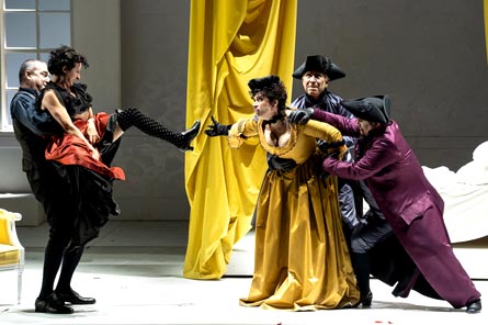 20251202_Ts_07_Barbiere-Nozze_LeNozzeDiFigaro_phFabioParenzan