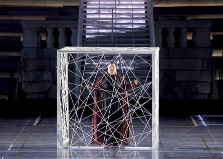 20260914_Vr_01_Nabucco_scena_phFotoEnnevi