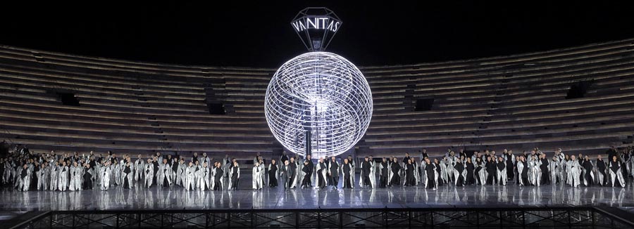 20260914_Vr_05_Nabucco_scena_phFotoEnnevi