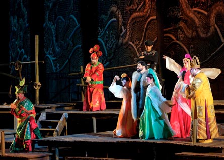 20260914_Vr_12_Turandot_scena_phFotoEnnevi